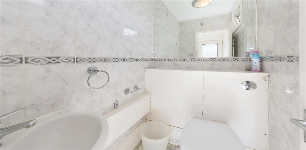 Modern House Garlinge Road, Kilburn